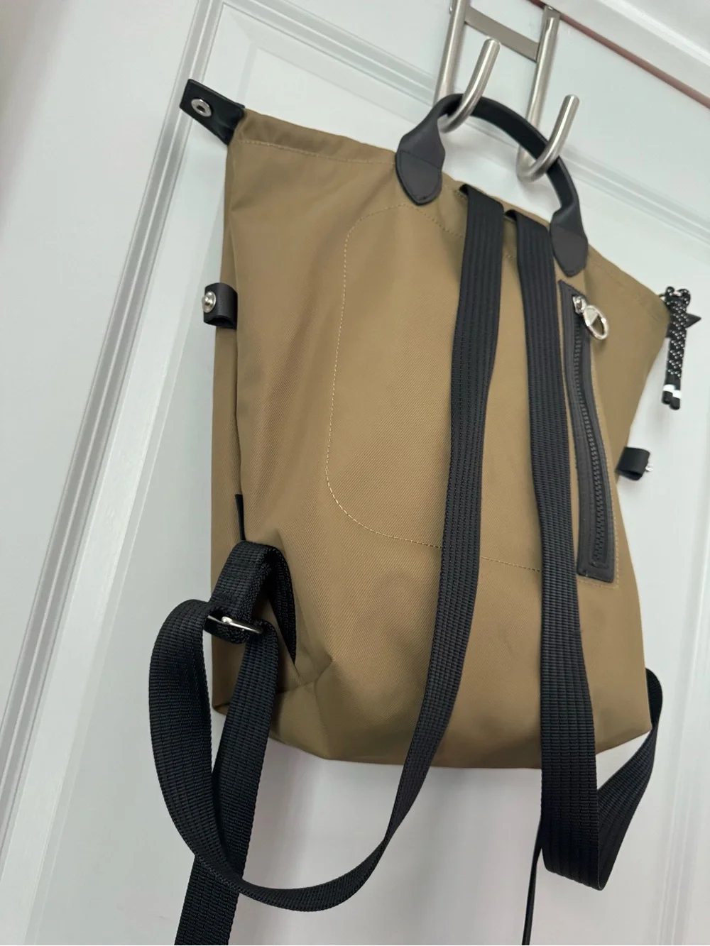 Longchamp LE PLIAGE ENERGY L BACKPACK khaki nylon backpack with black trim